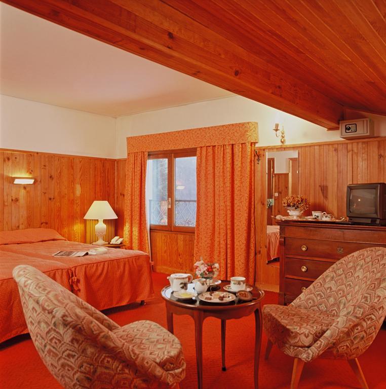 La Mainaz Hotel Restaurant Geneve - Gex - Mijoux Room photo